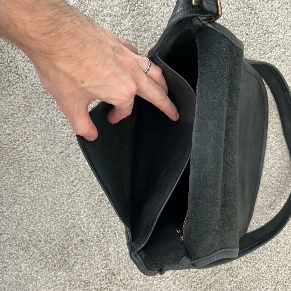 Vintage coach classic shoulder pouch - Picture 10 of 11